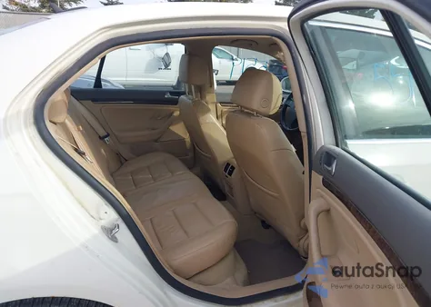 2006 Volkswagen Jetta 2.0T from USA, damaged, VIN 3VWMJ71K96M667577